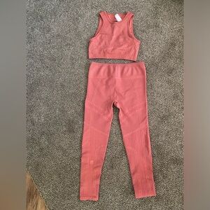 Pink Fabletics Cropped Pants